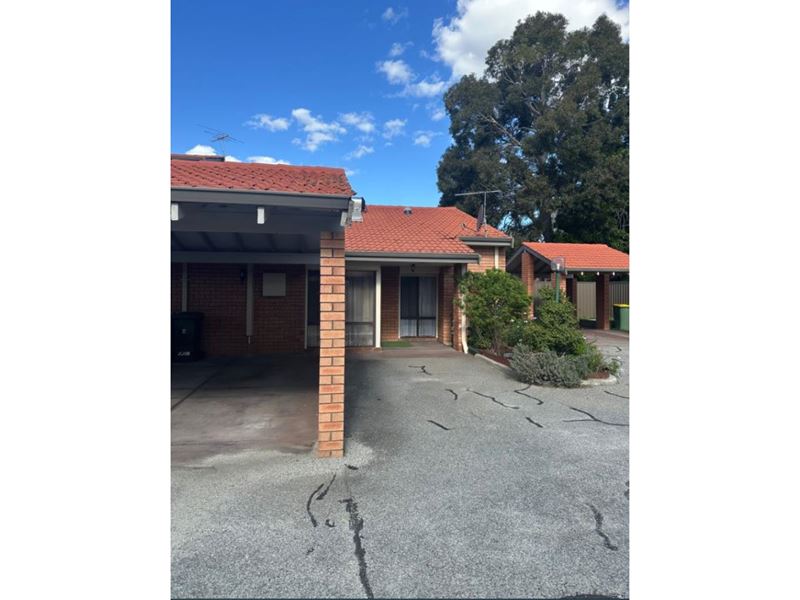 4/4 Chich Place, Cannington WA 6107