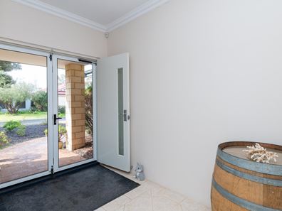 6 Troon Loop, Dunsborough WA 6281