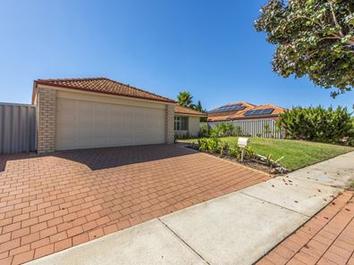 10 Kumarina Drive, Secret Harbour WA 6173