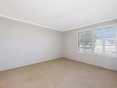 10 Kumarina Drive, Secret Harbour WA 6173