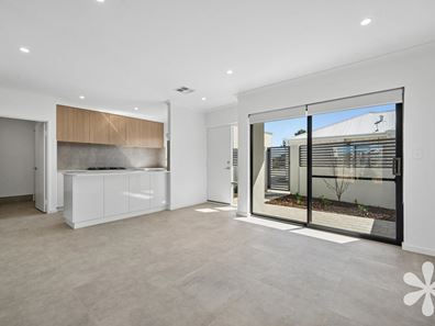 4/10 Warlander View, Forrestdale WA 6112