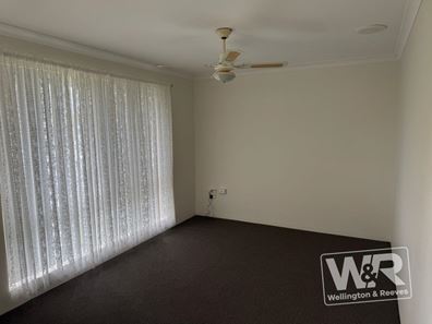 22 Abercorn Street, Orana WA 6330