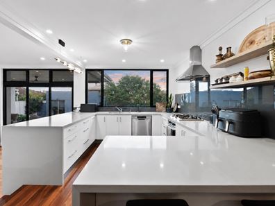 46 Brighton Road, Scarborough WA 6019