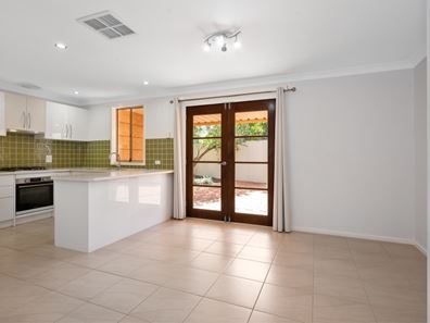 28 Burkett Drive, Hannans WA 6430
