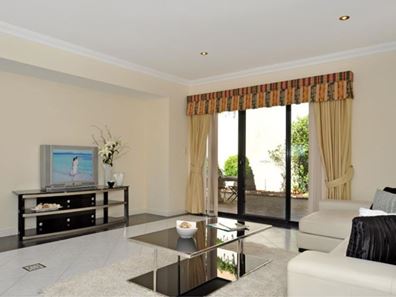15 Stoke Street, Mount Pleasant WA 6153