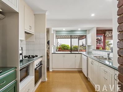 10 Aviemore Loop, Kingsley WA 6026
