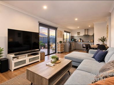 4/18 Pilkena Street, Tom Price WA 6751