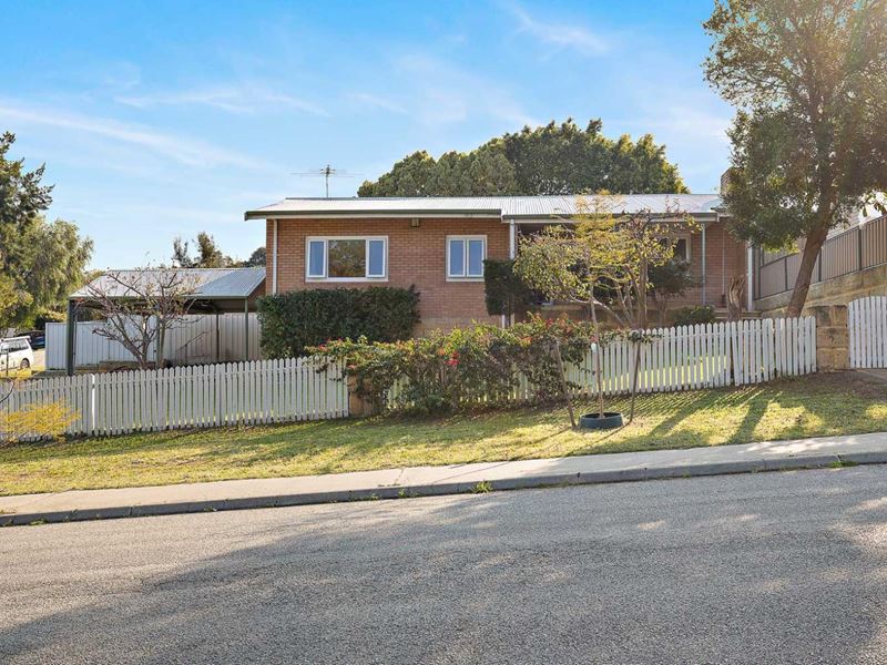 3 Doherty Road, Coolbellup WA 6163