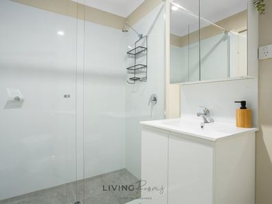 Room/4  11 Addingham Boulevard, Madora Bay WA 6210
