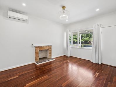 34 Cross Street, Queens Park WA 6107