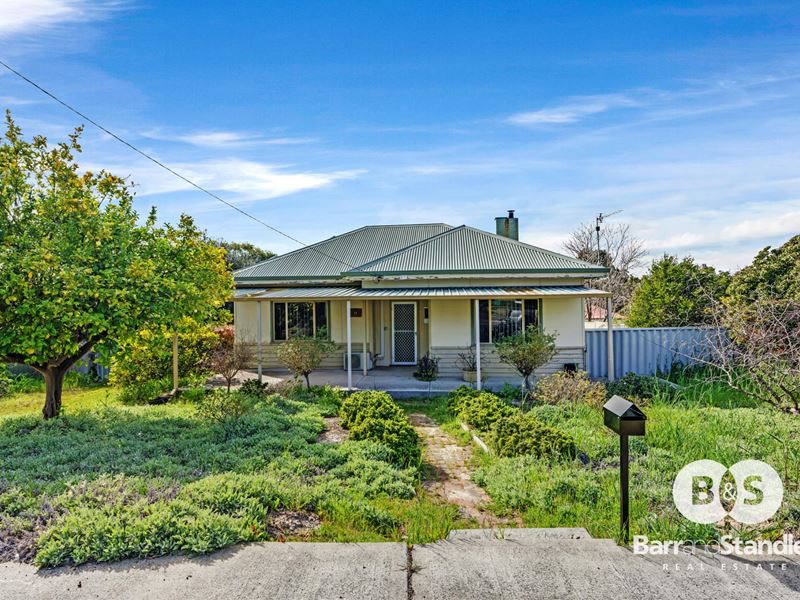 12 Atkinson St S, Collie