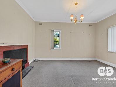12 Atkinson St S, Collie WA 6225