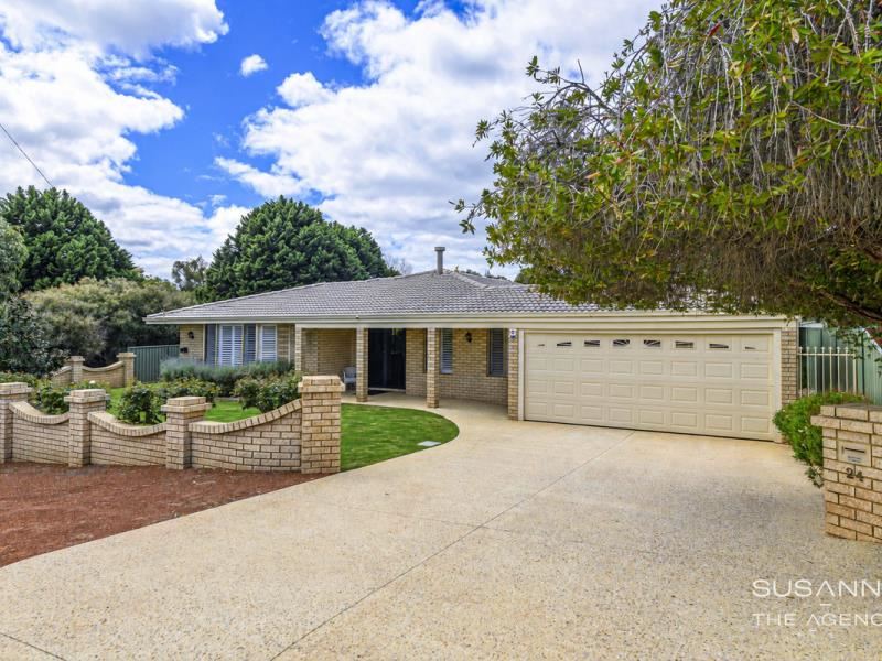 24 Lourdes Street, Lesmurdie WA 6076