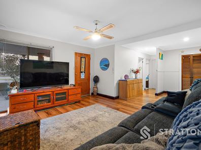 1/18 Simons Way, Langford WA 6147