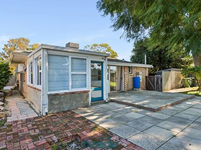 6 Charles Street, Maida Vale WA 6057