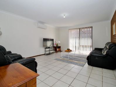 36 Cambridge Crescent, Cooloongup WA 6168