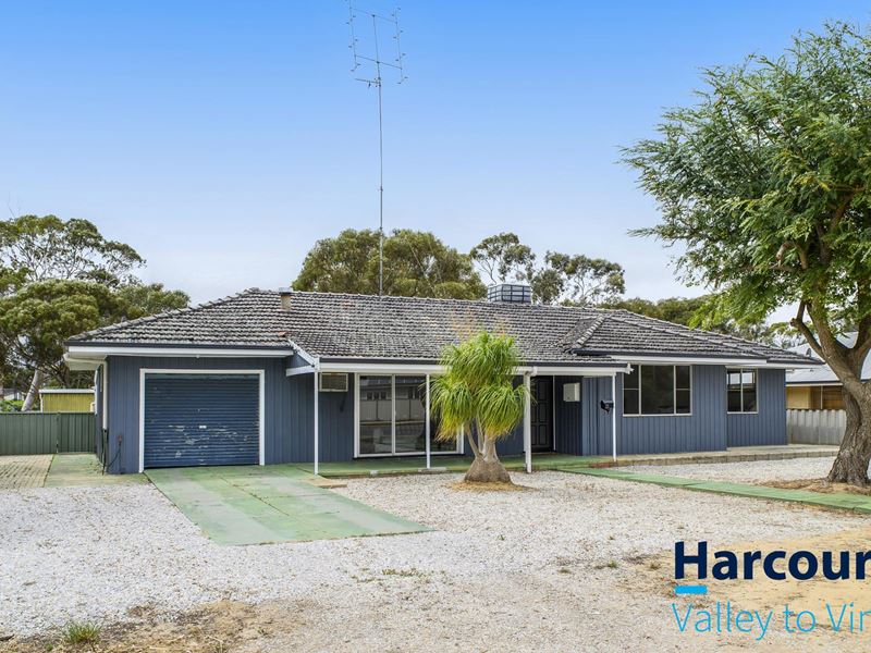 25 Lefroy Street, Moora