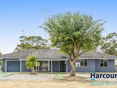 25 Lefroy Street, Moora WA 6510