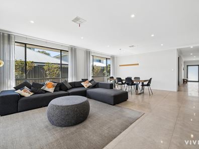 4 Aniseed Road, Treeby WA 6164
