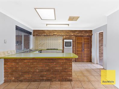 32 Greenough Way, Gosnells WA 6110