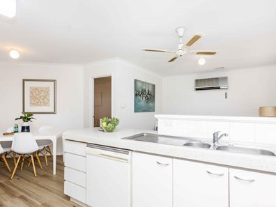 2/1 Kilpa Court, City Beach WA 6015