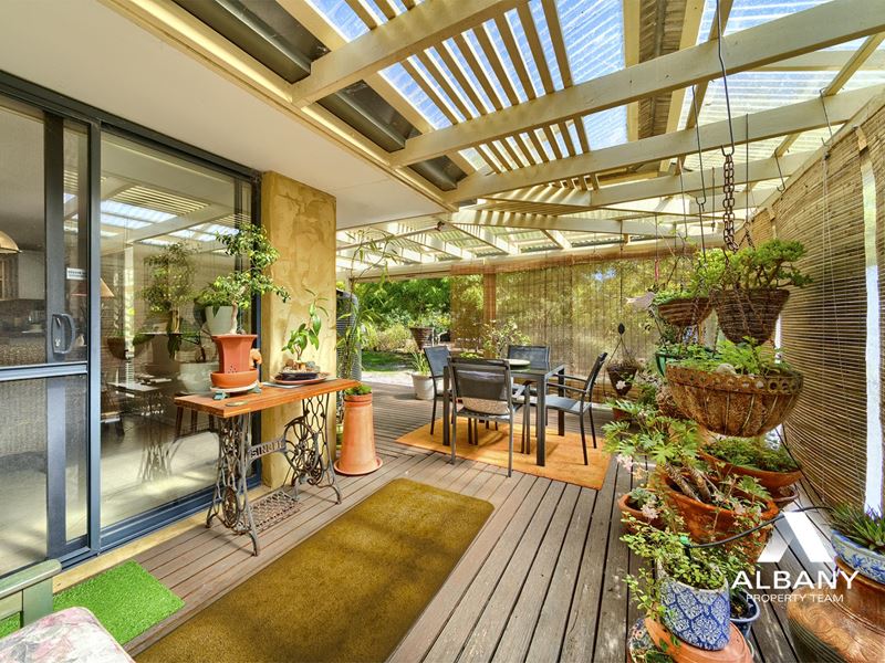 8 Thorne Street, Lower King WA 6330