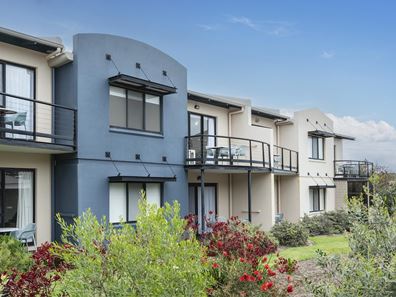 221/1 Resort Place, Gnarabup WA 6285