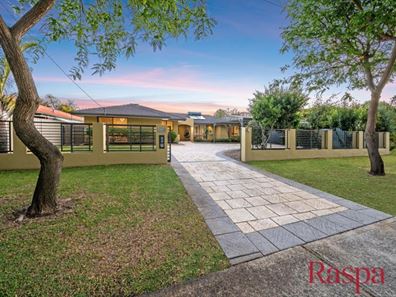 12 Parkway Road, Bibra Lake WA 6163