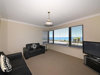 40 Kinsale Drive, Mindarie WA 6030