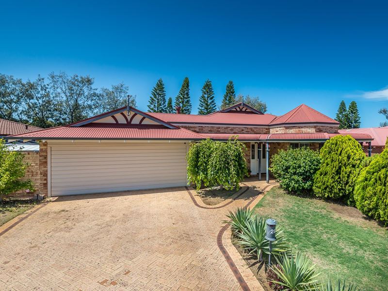 26 St Helena Way, Iluka WA 6028