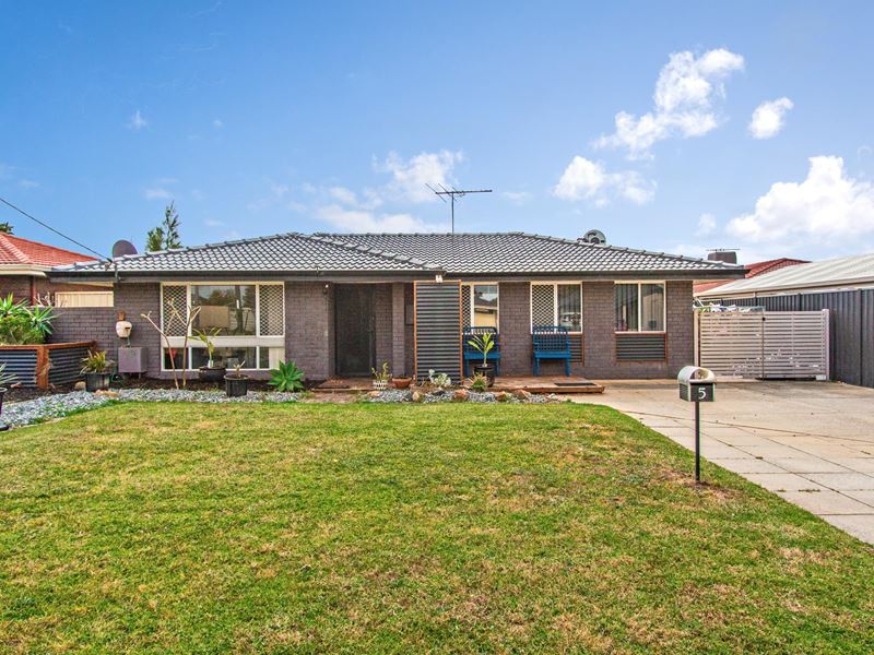 5 Solquest Way, Cooloongup WA 6168