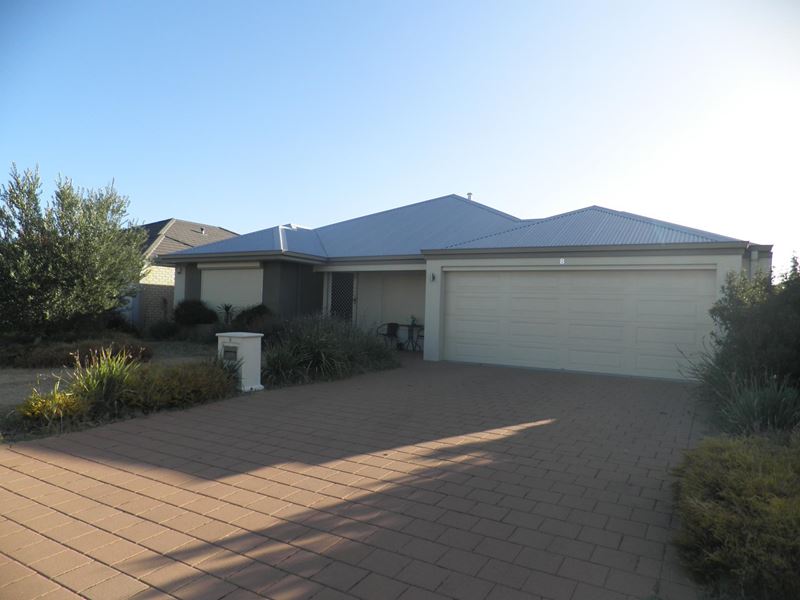 8 Sunflower Road, Success WA 6164