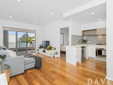 6/102 Birdwood St, Innaloo WA 6018