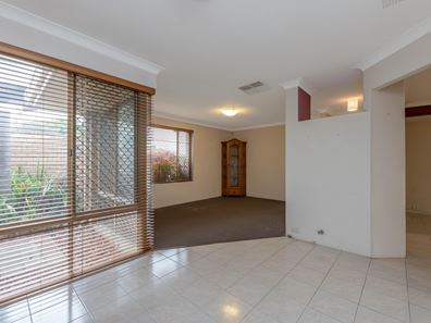 22 Maranon Crescent, Beechboro WA 6063