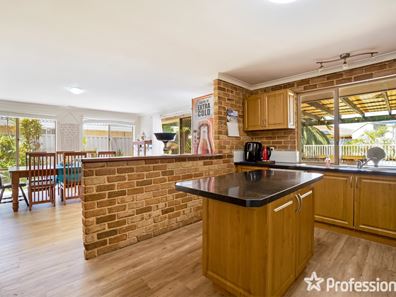 23 Moreton Crescent, Warnbro WA 6169