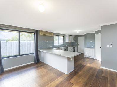 14 Newark Way, Secret Harbour WA 6173
