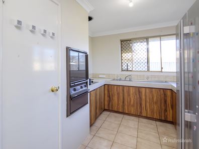 17 Tour Place, Middle Swan WA 6056