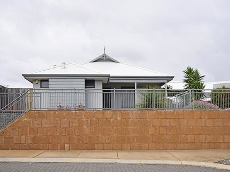 37 Riverland Drive, Ellenbrook