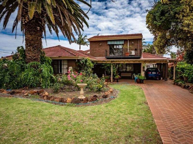 485 Chapman Road, Bluff Point