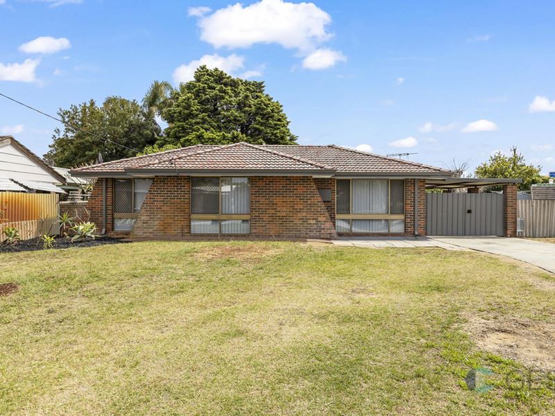 27 CLOVER SQUARE, Girrawheen