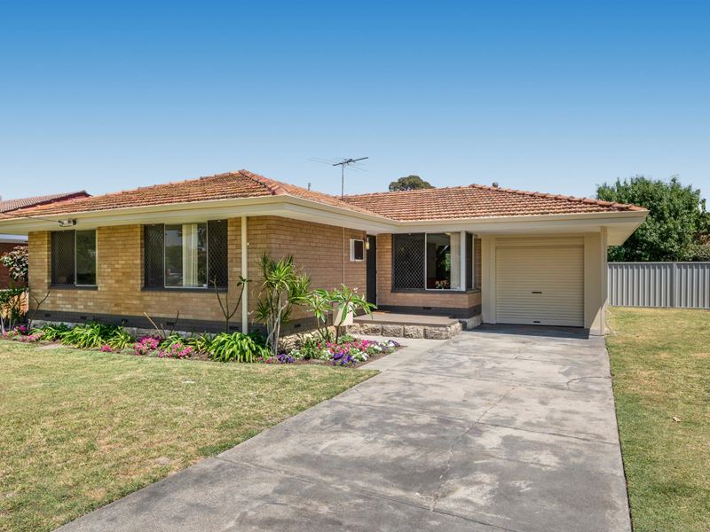 21 Pembury Road, Thornlie WA 6108