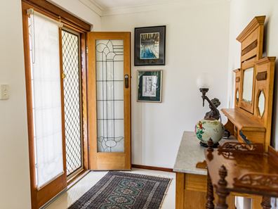 16 Jurrell Street, Mandurah WA 6210