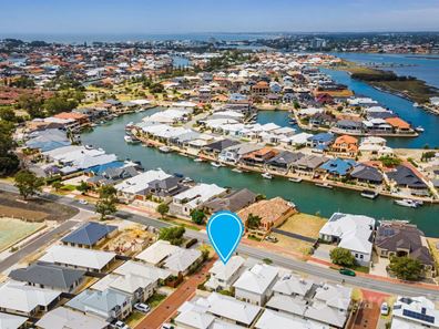 77 Leisure Way, Halls Head WA 6210