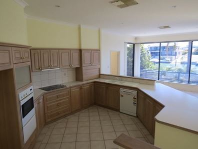 19 Reverie Mews, Halls Head WA 6210