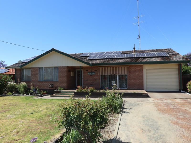 99 Clayton Rd, Narrogin