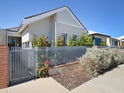 8 Felix Lane, Clarkson WA 6030