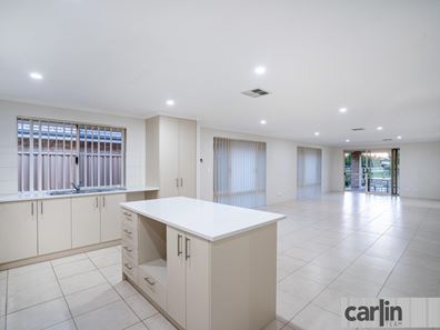 3 Binomial Way, Piara Waters WA 6112