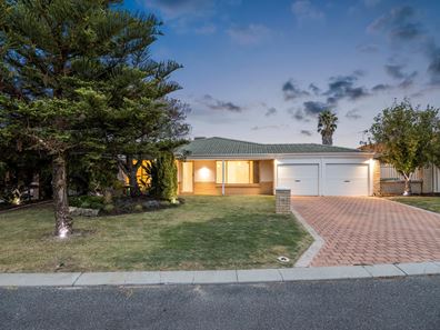 11 Port Jackson Parade, Quinns Rocks WA 6030