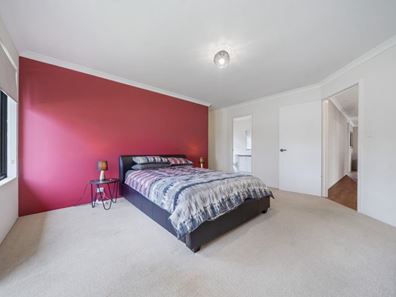 14 Joseph Banks Boulevard, Banksia Grove WA 6031