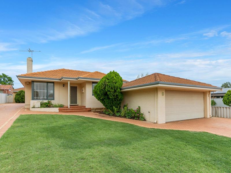 6 Lewes Road, Nollamara WA 6061